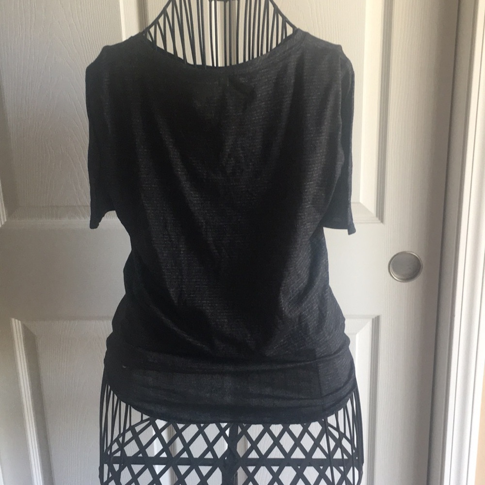 Lululemon - Picture 2 of 5